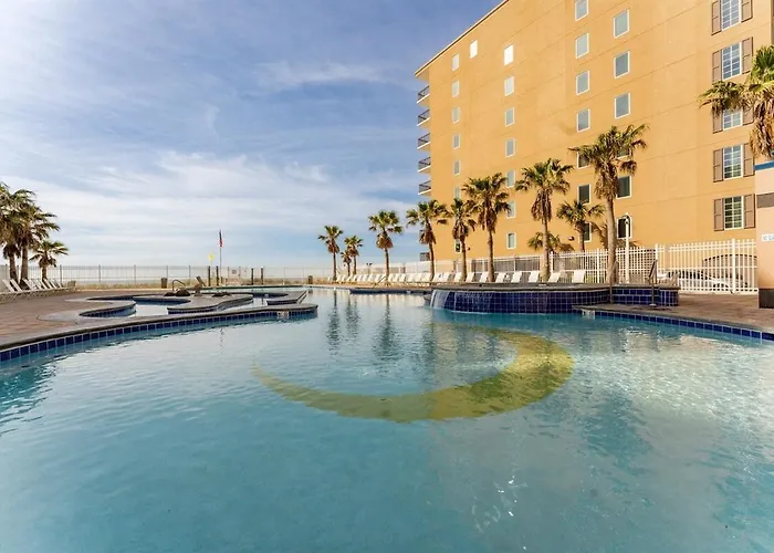 Apartment Crystal Tower 2 Bedroom, 2 Bathroom With Heated Indoor Pool, 2 Outdoor Pools, Access *
