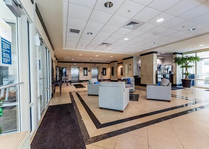 Crystal Tower 2 Bedroom, 2 Bathroom With Heated Indoor Pool, 2 Outdoor Pools, Access Apartment