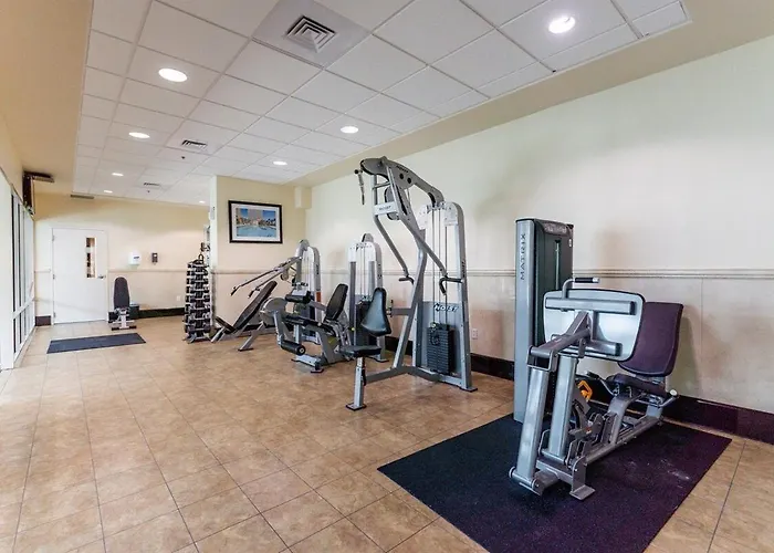 Crystal Tower 2 Bedroom, 2 Bathroom With Heated Indoor Pool, 2 Outdoor Pools, Access *